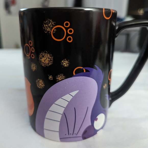 Disney- Black Cheshire Cat mug - Picture 2 of 4